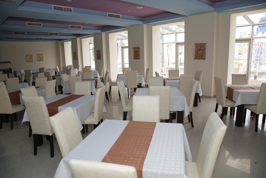 Melsa Coop Hotel Nesebar Exteriör bild